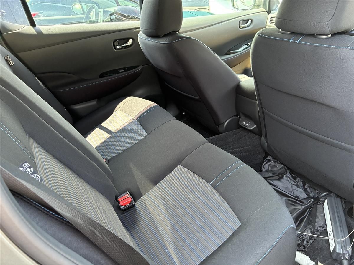 2022 Nissan Leaf