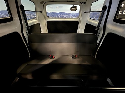 2020 Nissan NV200 - Thumbnail