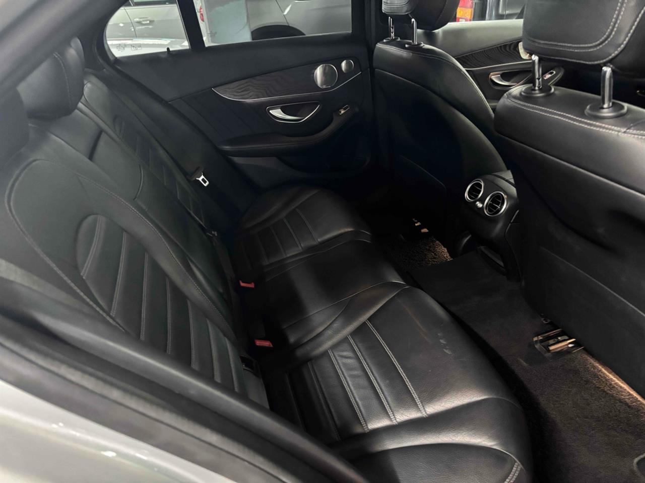 2018 Mercedes-Benz C 200