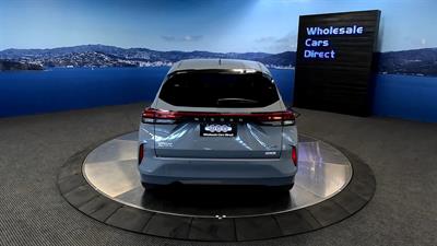 2022 Nissan Aura - Thumbnail