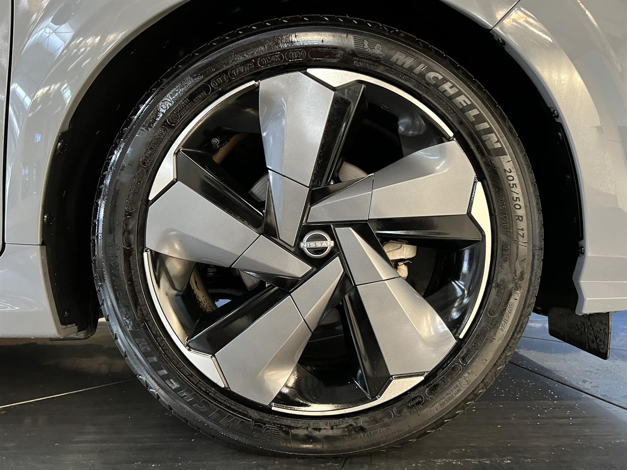 2022 Nissan Aura