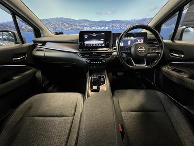 2022 Nissan Aura - Thumbnail
