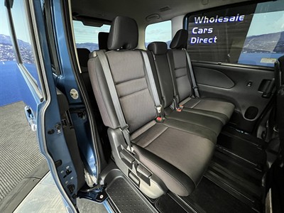 2019 Nissan Serena - Thumbnail