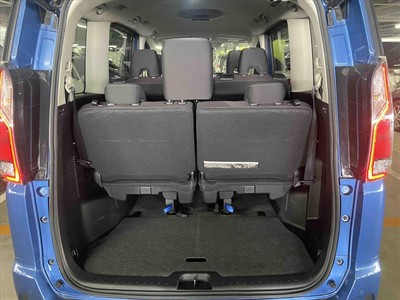 2019 Nissan Serena  - Thumbnail