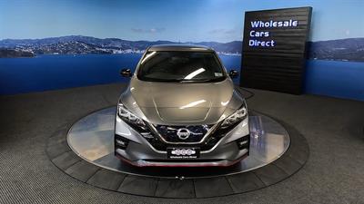 2018 Nissan Leaf - Thumbnail