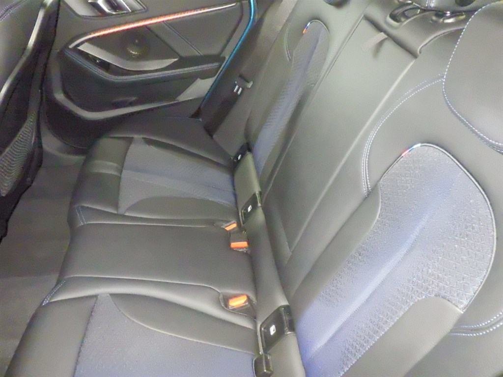2021 BMW 218i