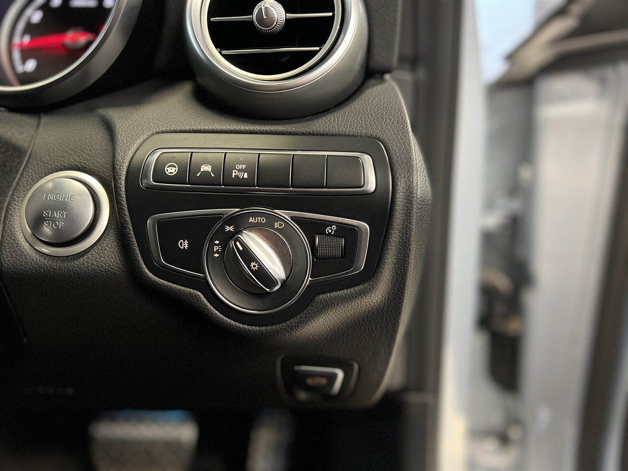 2018 Mercedes-Benz C 200