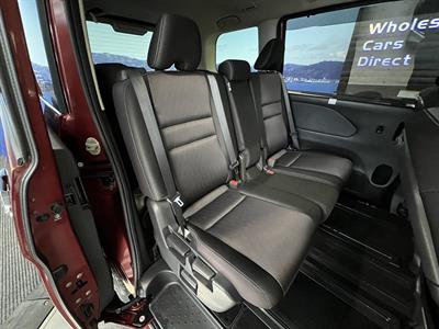 2016 Nissan Serena - Thumbnail