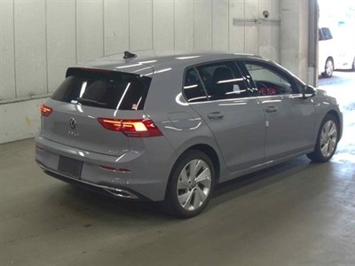2021 Volkswagen Golf - Thumbnail