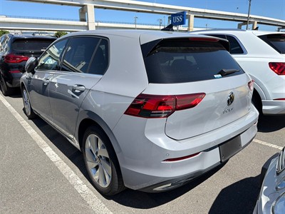 2021 Volkswagen Golf - Thumbnail