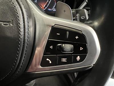 2021 BMW 318i - Thumbnail