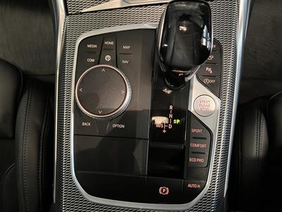 2021 BMW 318i - Thumbnail