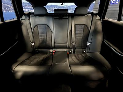 2021 BMW 318i - Thumbnail