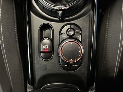 2017 Mini Clubman - Thumbnail