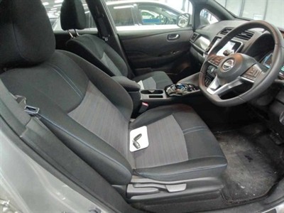2022 Nissan Leaf - Thumbnail