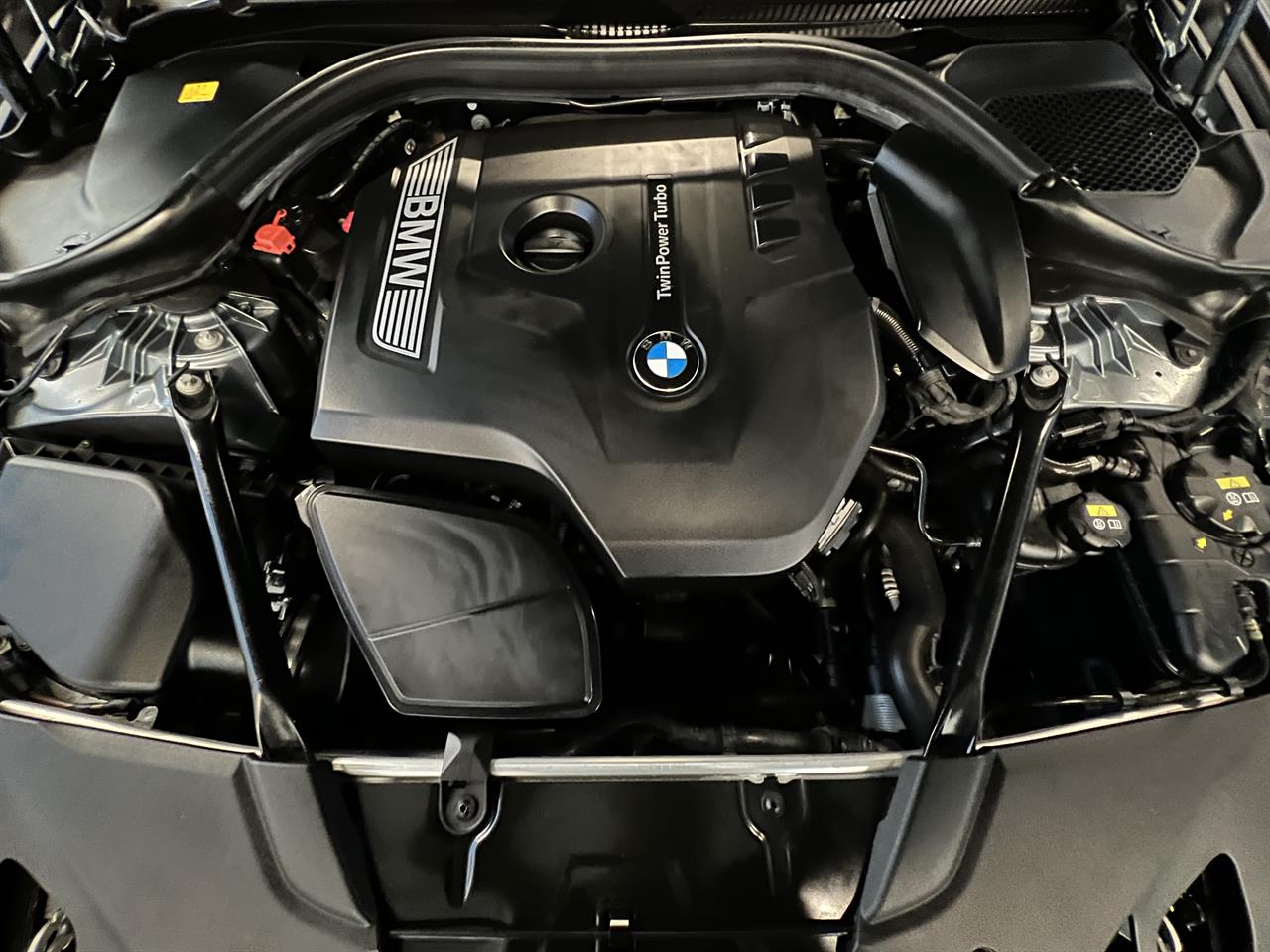 2017 BMW 523i