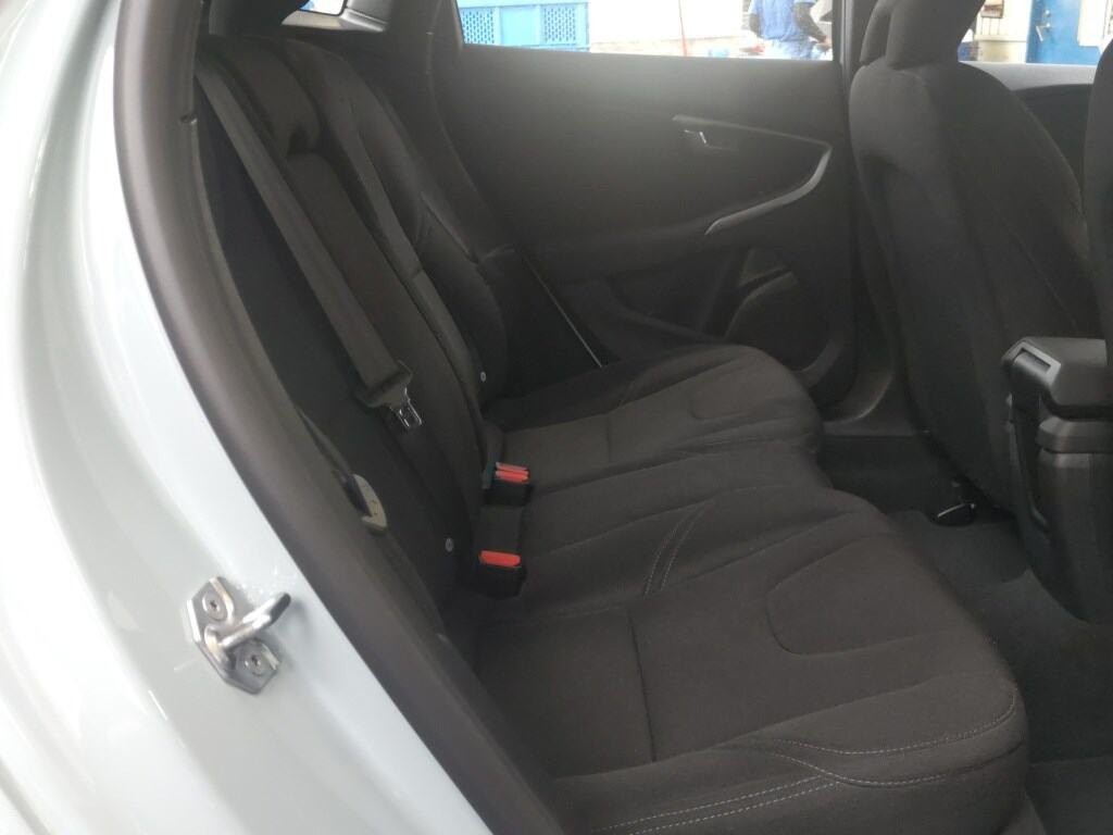 2019 Volvo V40