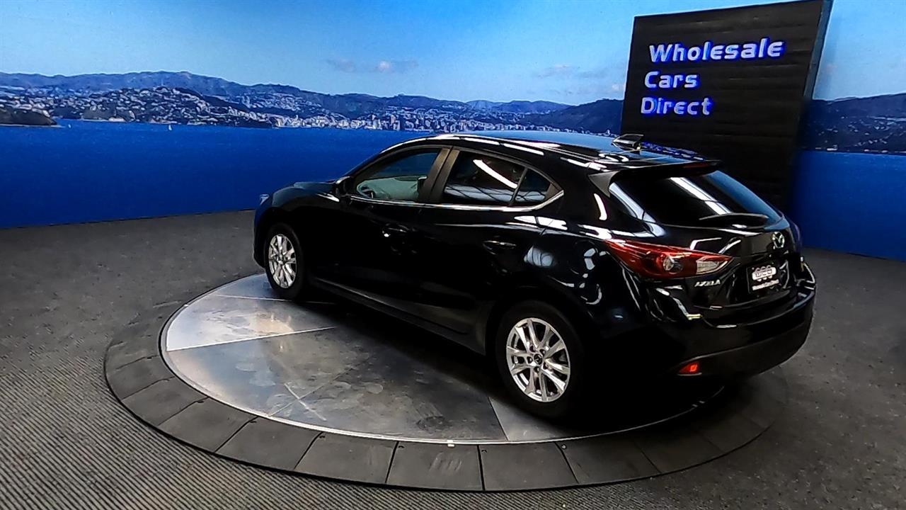 2014 Mazda Axela