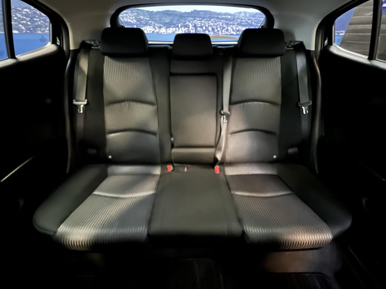 2014 Mazda Axela