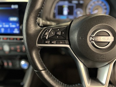 2022 Nissan Leaf - Thumbnail