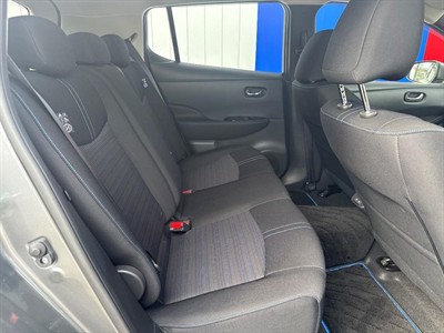 2022 Nissan Leaf - Thumbnail