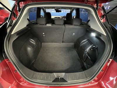 2019 Nissan Leaf - Thumbnail