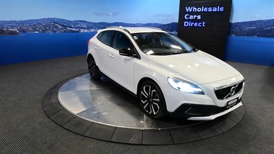 2019 Volvo V40