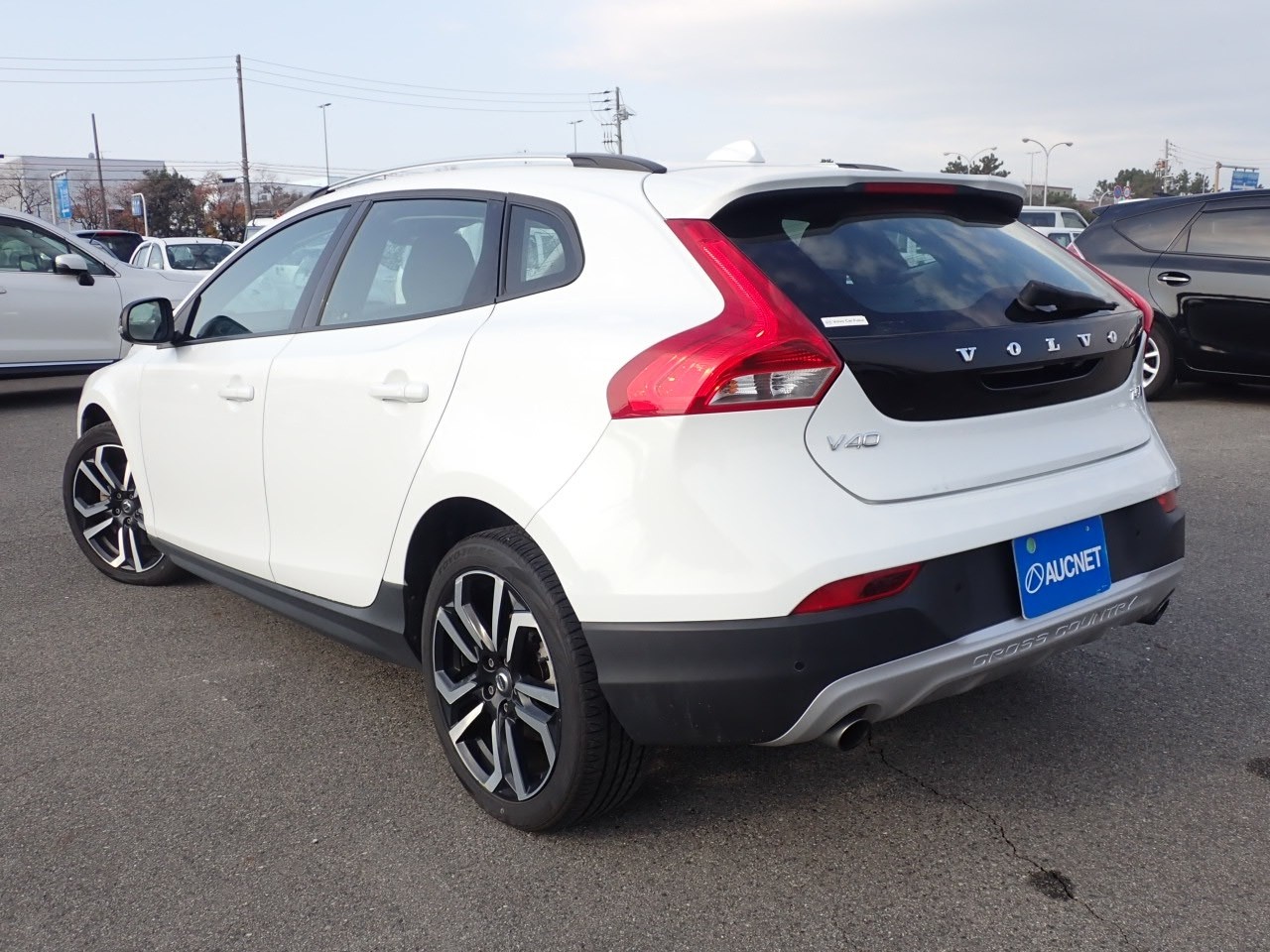 2019 Volvo V40