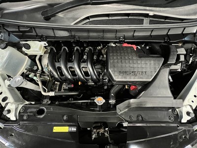 2017 Nissan Serena - Thumbnail