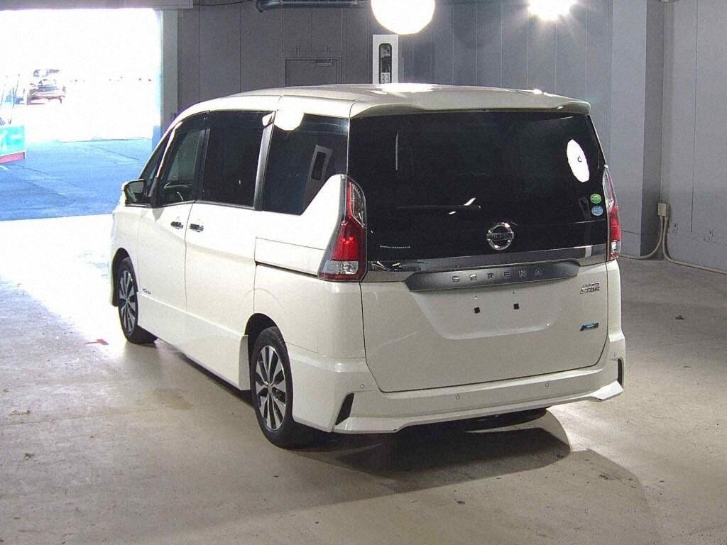 2017 Nissan Serena