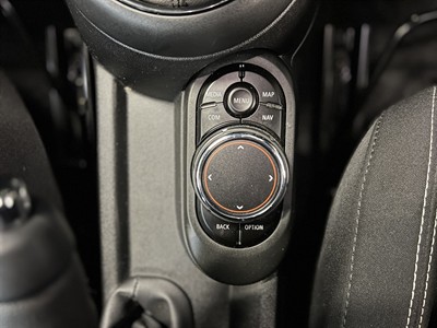2019 Mini Cooper - Thumbnail