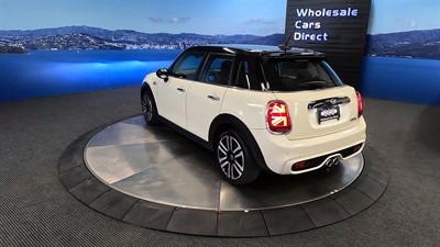 2019 Mini Cooper - Thumbnail
