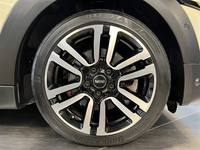 2019 Mini Cooper - Thumbnail