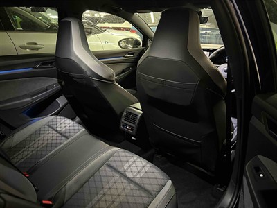 2022 Volkswagen Golf - Thumbnail