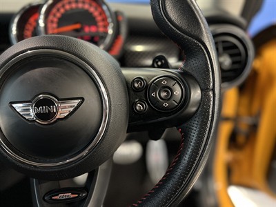 2017 Mini Cooper - Thumbnail