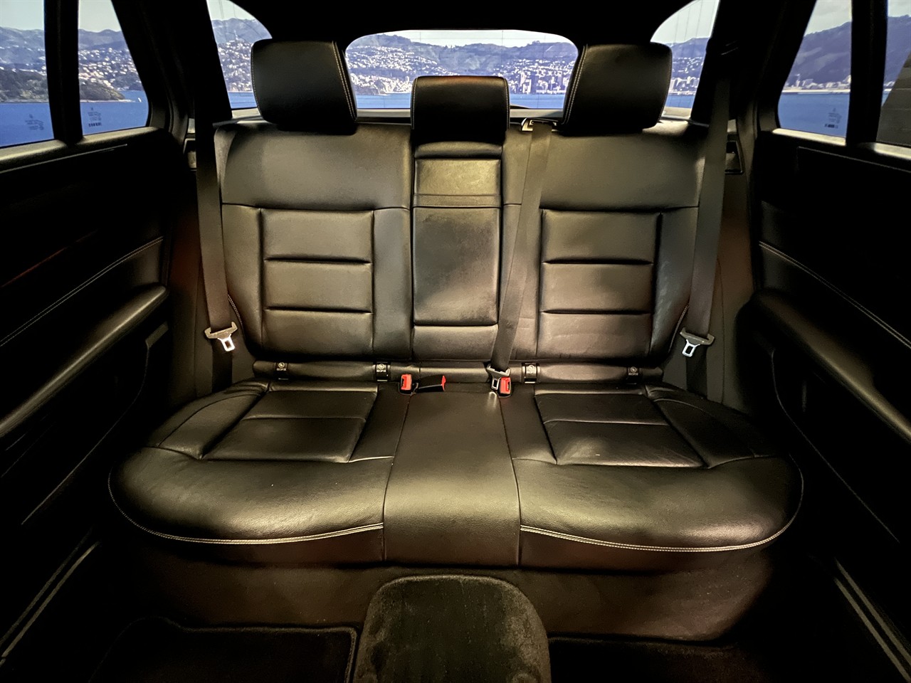 2015 Mercedes-Benz E 300