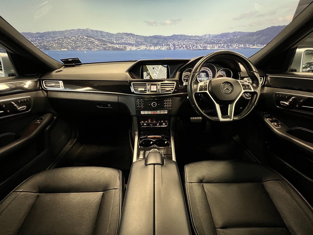 2015 Mercedes-Benz E 300