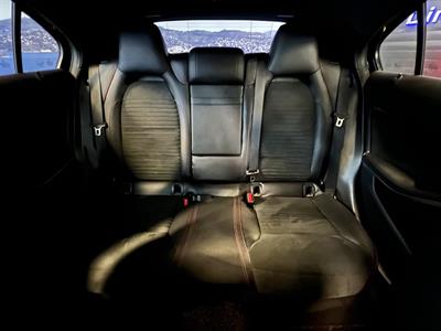 2016 Mercedes-Benz A 180 - Thumbnail