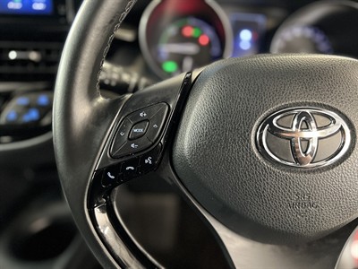 2019 Toyota C-HR - Thumbnail