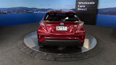 2019 Toyota C-HR - Thumbnail