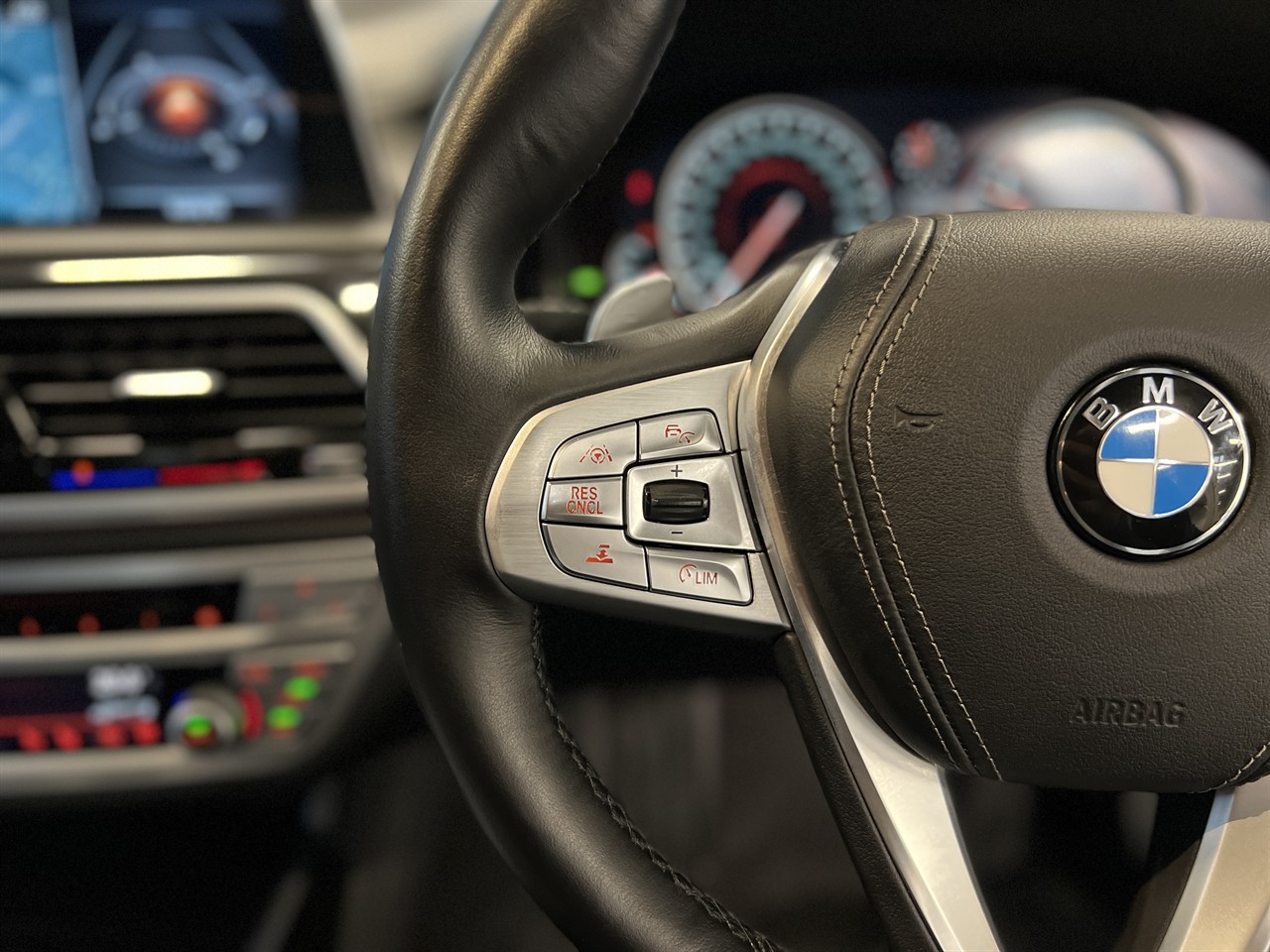 2017 BMW 750i