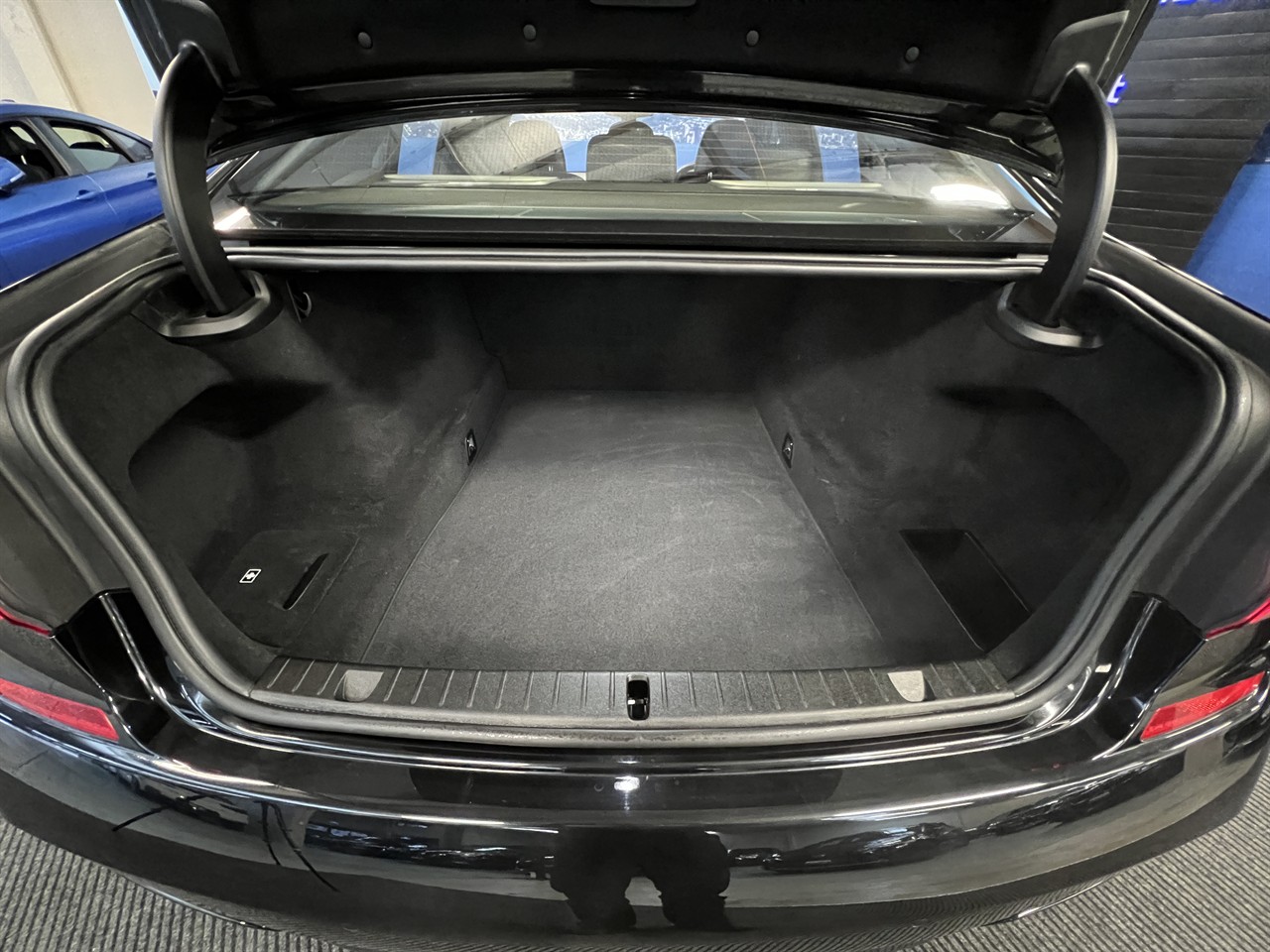 2017 BMW 750i