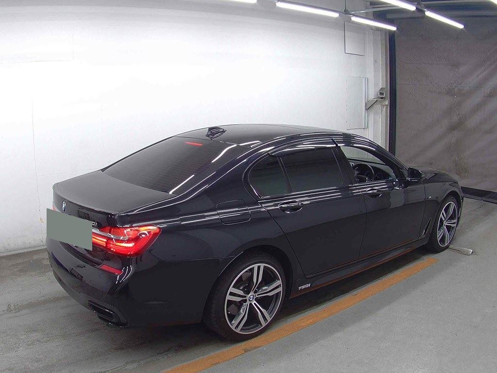 2017 BMW 750i