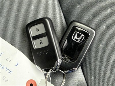 2020 Honda Fit - Thumbnail