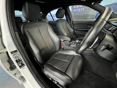2015 BMW 320i - Thumbnail