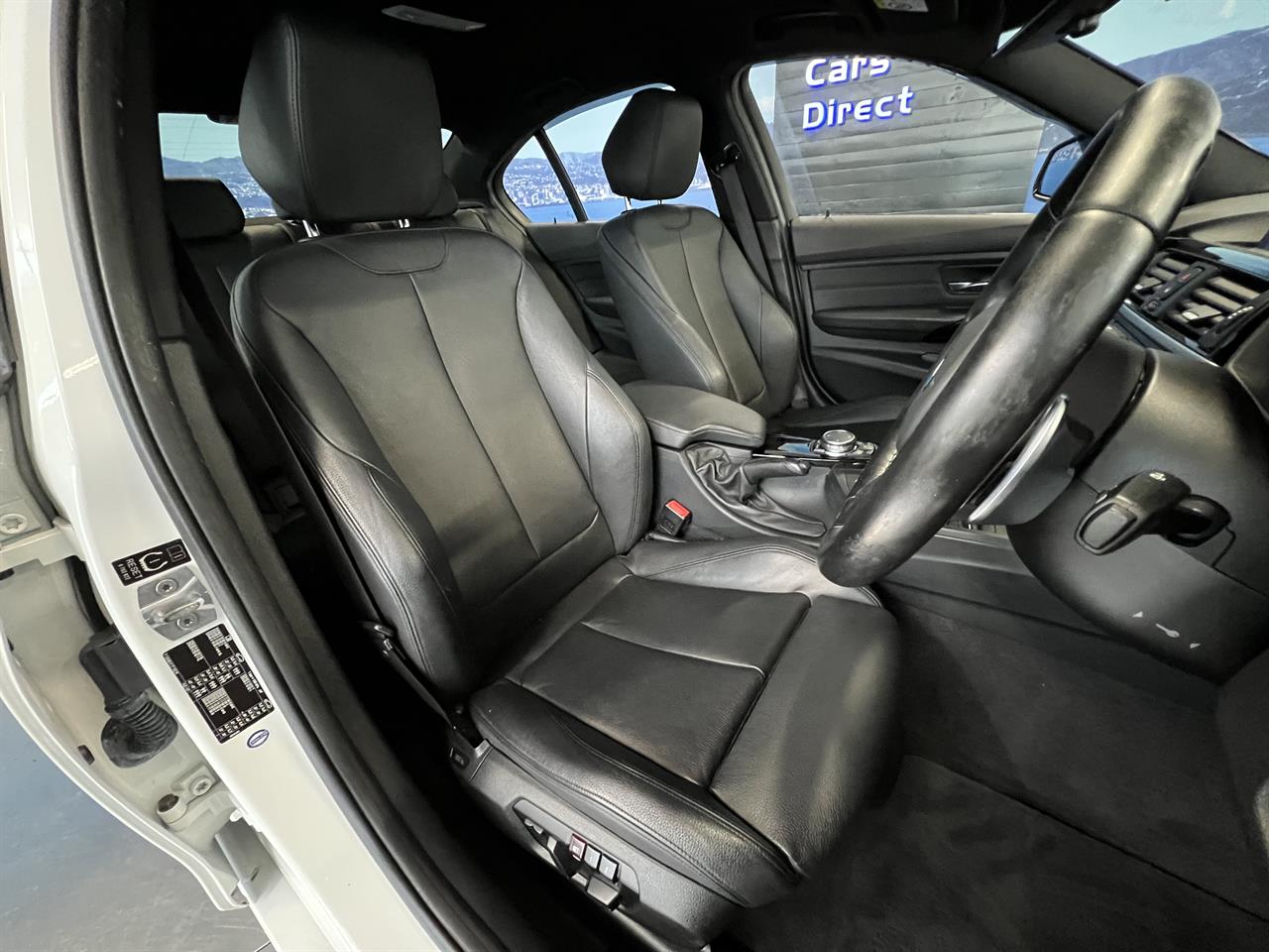 2015 BMW 320i