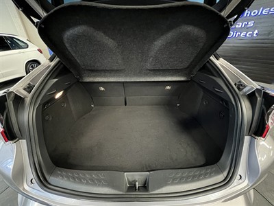 2017 Toyota C-HR - Thumbnail