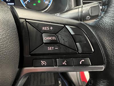 2022 Nissan Leaf - Thumbnail