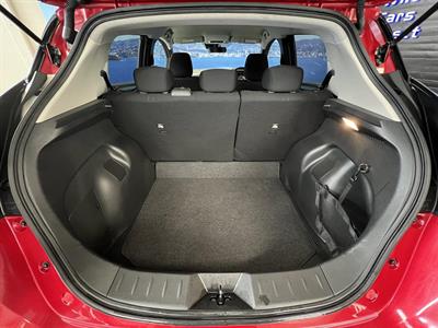 2022 Nissan Leaf - Thumbnail