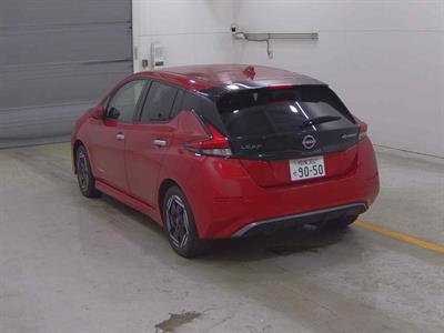 2022 Nissan Leaf - Thumbnail